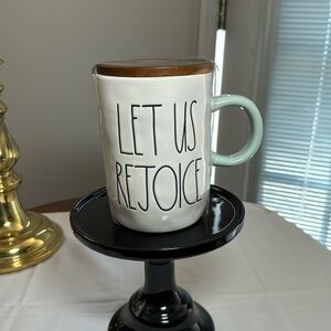 Rae Dunn Let Us Rejoice coffee/tea mug